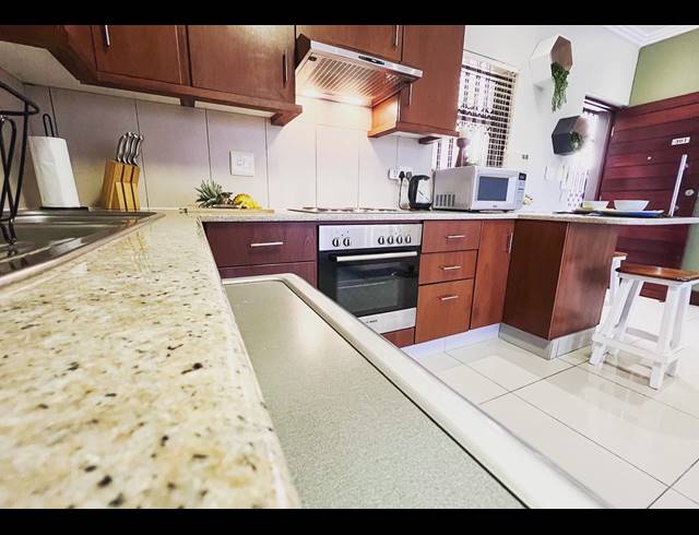1 BEDROOM APARTMENT TO LET IN UMHLANGA RIDGE